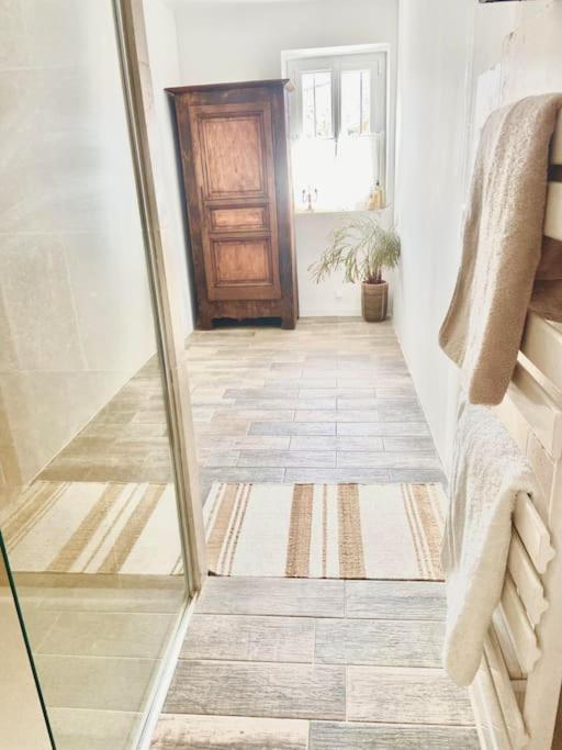 Maison Avec Jardin Et 3 Petits Chats , Proche Du Chateau Lacoste Le Puy-Sainte-Réparade Exterior foto